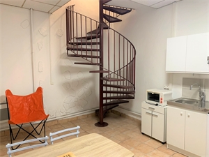 appartement à la location -   84000  AVIGNON, surface 32 m2 location appartement - APR711062